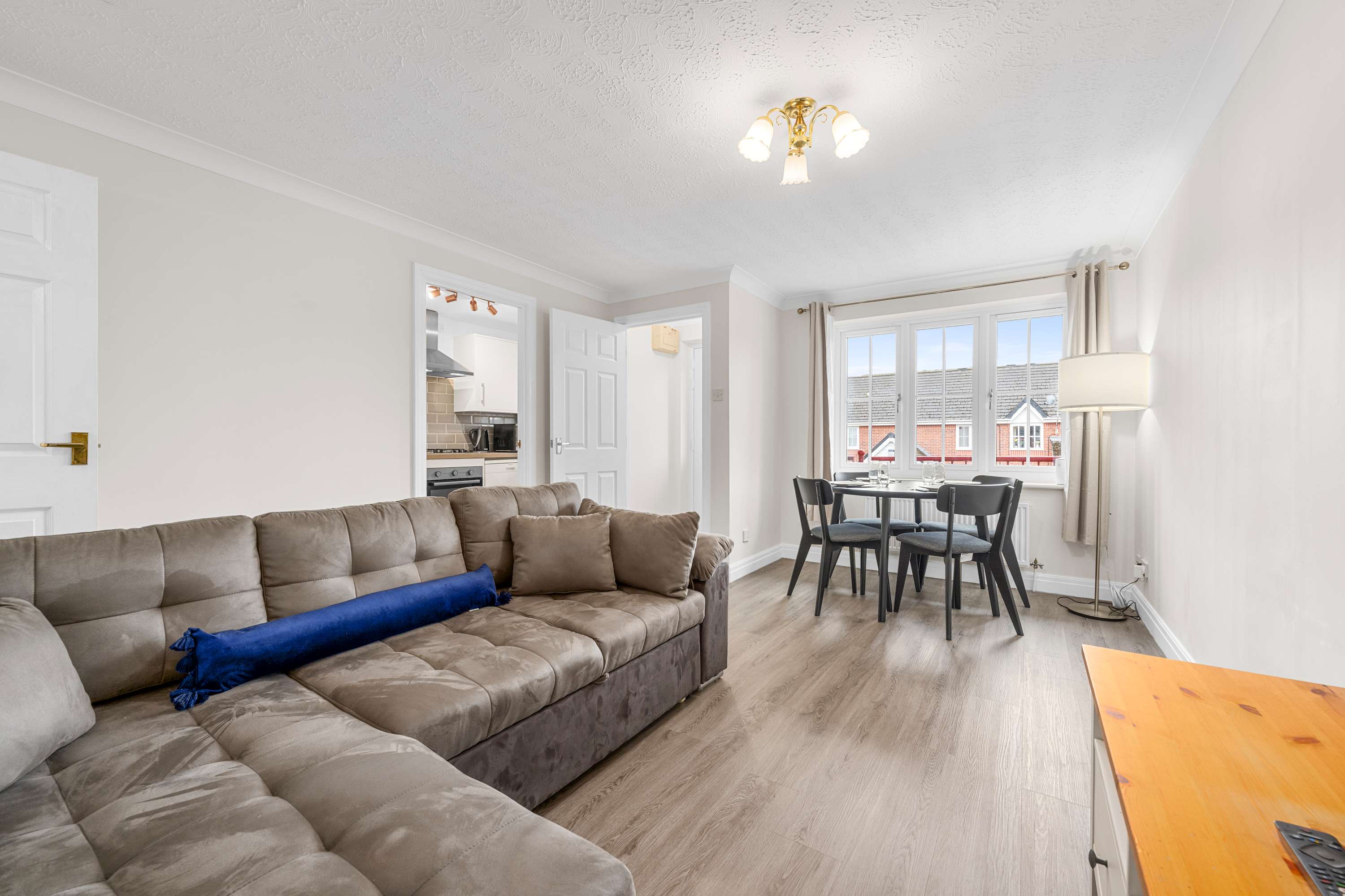 Altrincham Flat | Free Parking | Sleeps 6
