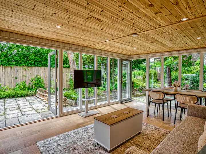 Garden Studio in Victoria Park - Free Parking